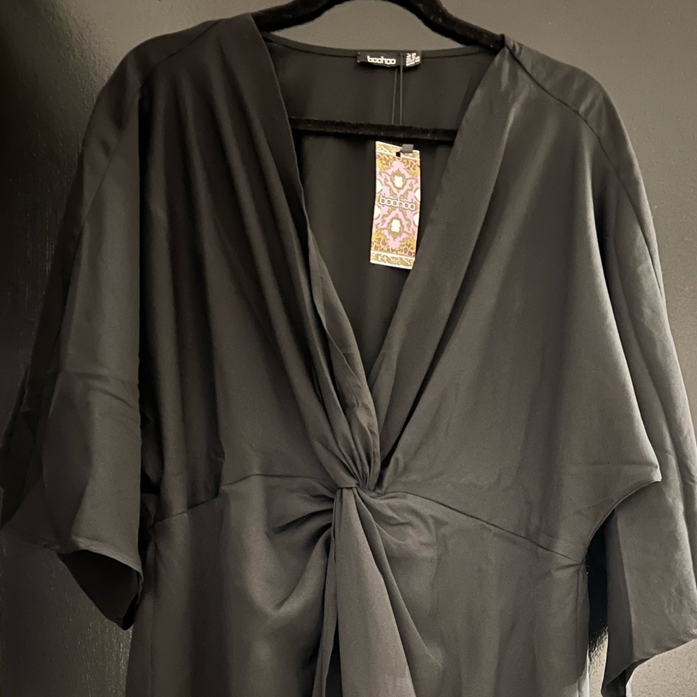 boohoo black dress